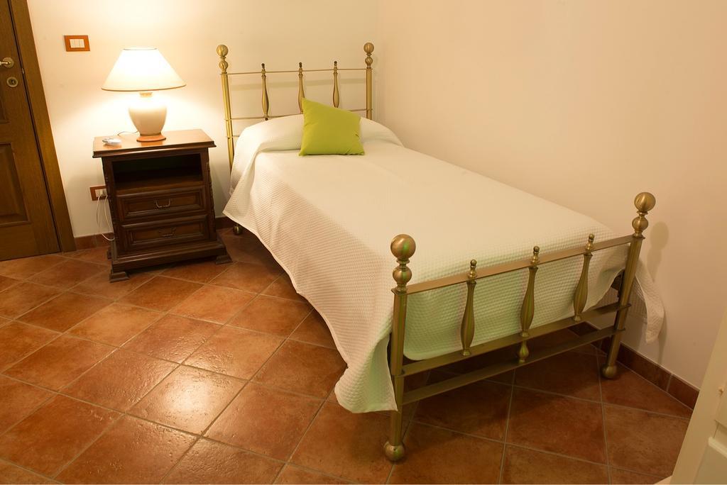 Franca Villa Noci